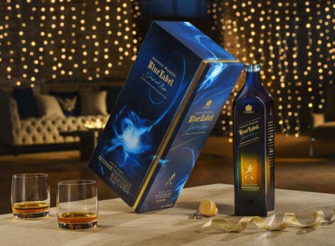 Jw Ghost and Rare Pack And Bottle Festive Landscape